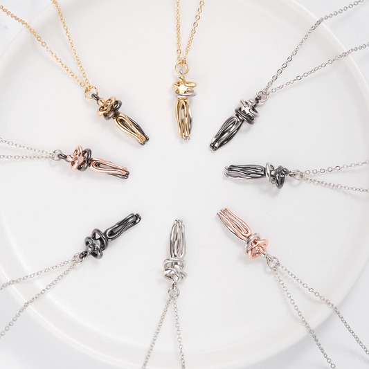 Hot Sale Affectionate Hug Necklace Couples Anniversary Valentine's Day Gift Fashion Punk Street Style Pendant Necklace