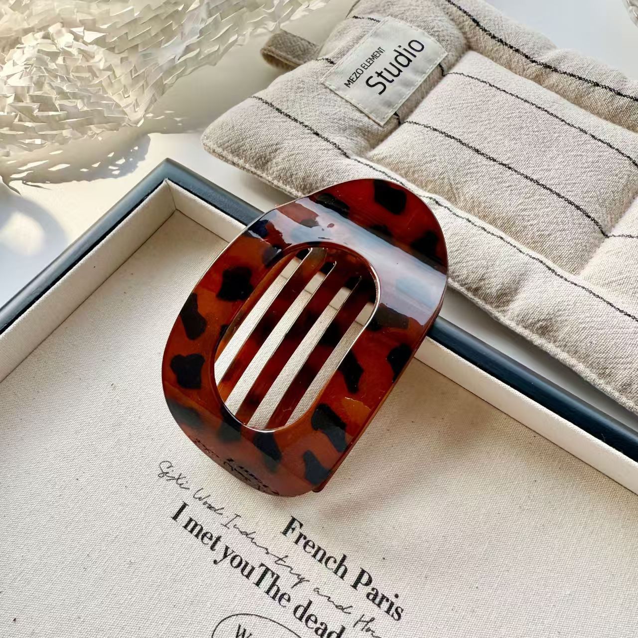 Matte Geometric Hair Clips for Thick Hair - Hair Pins, Claws & Clips | Buy Online in UK