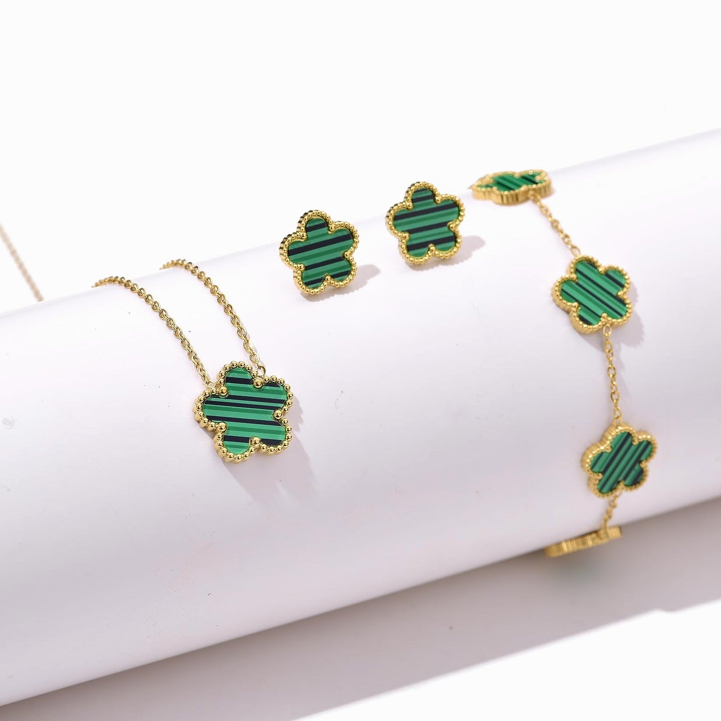 Clover Five-Petal Bracelet Jewelry – Lucky Flower Charm Bracelet for Women