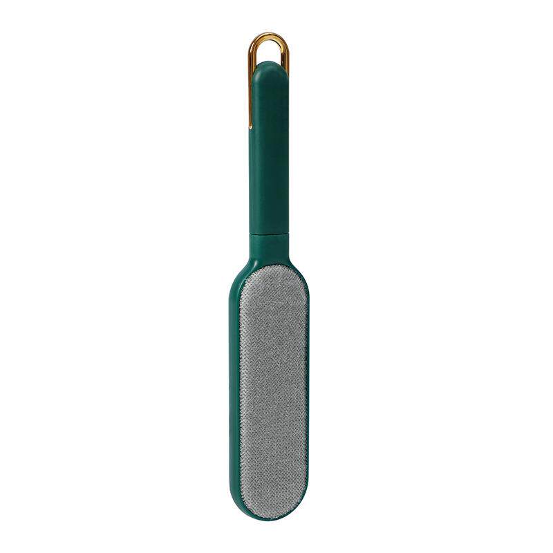 Clothing cleaning and de-shedding device