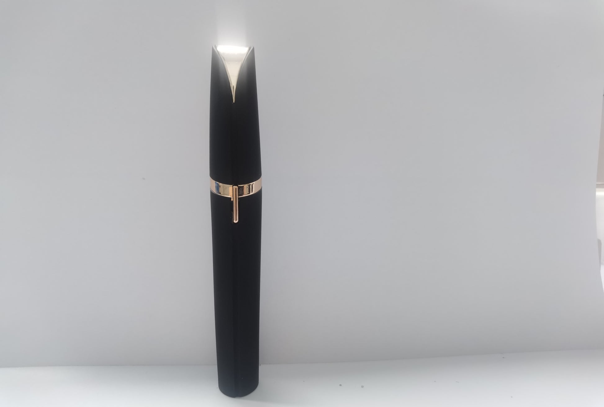 Mini Electric Eyebrow Trimmer & Lipstick Brows Pen – Painless Hair Remover with LED Light - Trimmers | Buy Online in UK