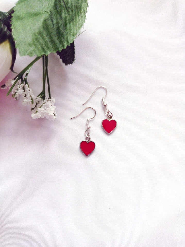 Classic Red Hearts Earrings, Playing Cards inspired Queen of Hearts | by lovedbynlanla-4